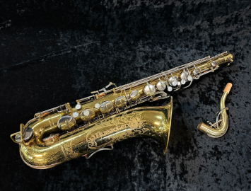 Photo Bargain Bin Price! Vintage Buescher 400 Tenor Sax in Gold Lacquer, Serial #472969